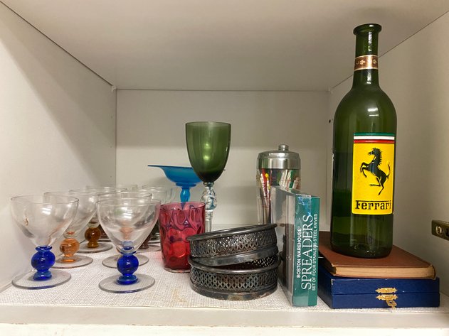 Image for Contents of Kitchen Cabinet Including (4) Shelves