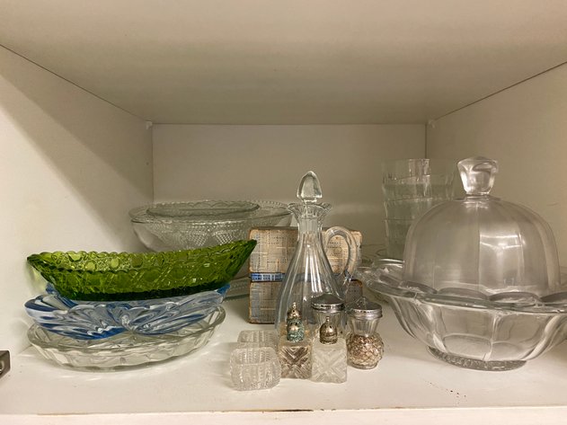 Image for Contents of Kitchen Cabinet Including (4) Shelves