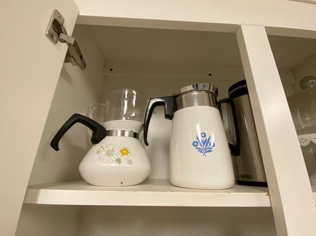 Image for Contents of Kitchen Cabinet Including (3) Shelves
