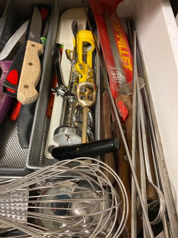 Image for Contents of Kitchen Drawer