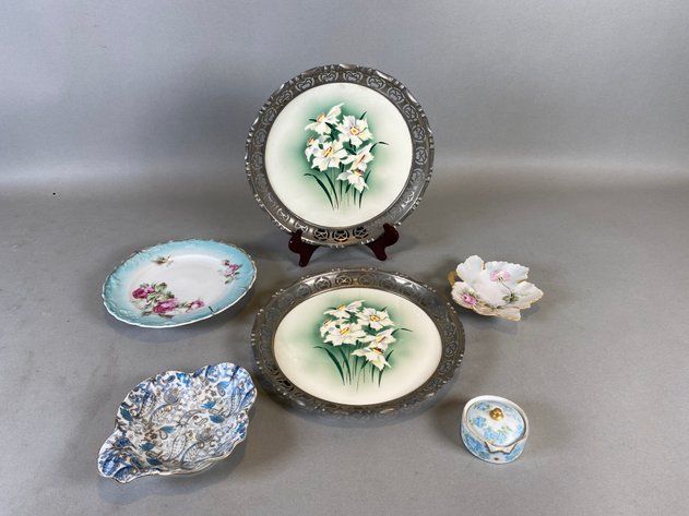 Image for Assostment of Hand Painted China