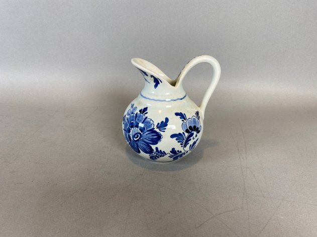 Image for Collection of Antique Blue & White Bowls, Cups & Saucer, Pitchers & More Including Delft, Flow Blue & Blue Willow