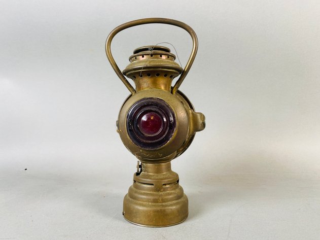 Image for Neverout Insulated Kerosene Safety Lamp Circa 1920