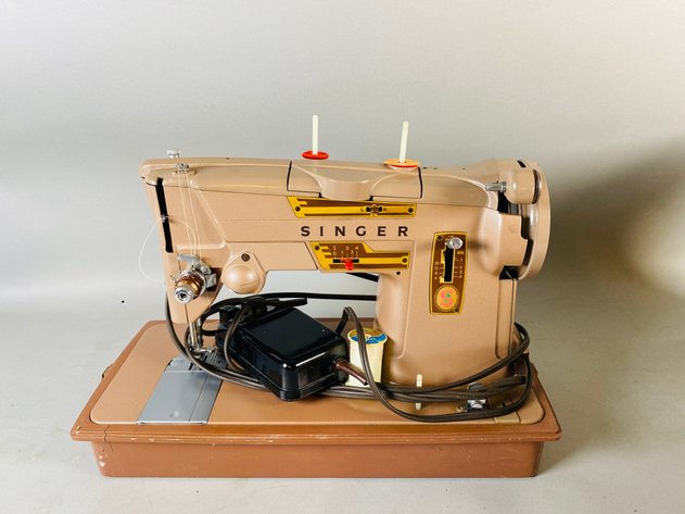 Image for Vintage Singer Heavy Duty 328K Sewing Machine with Case