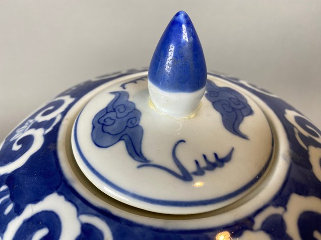 Image for (2) Coordinating Chinese Ming Style Blue White Temple Jars