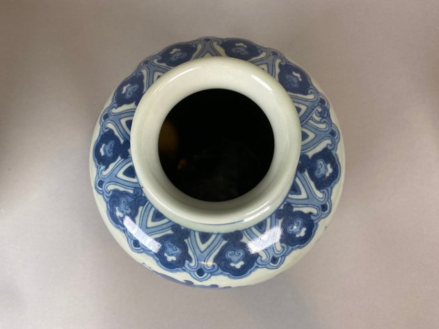 Image for (2) Matching Chinese Blue White Dragon Porcelain Vases