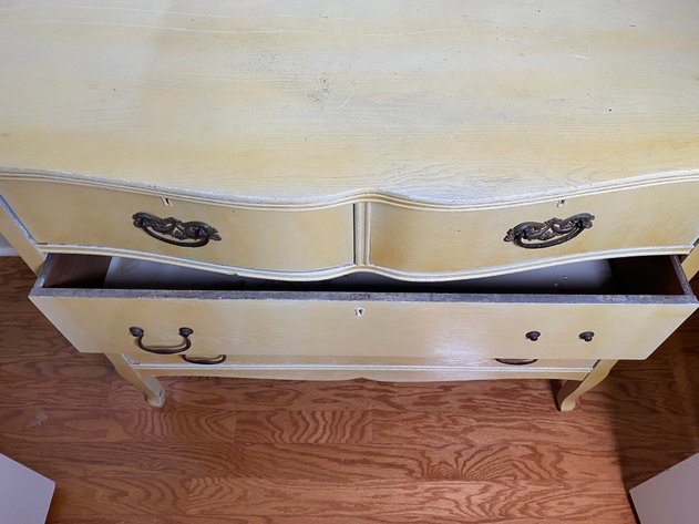 Image for Vintage French Provencial (4) Drawer Dresser