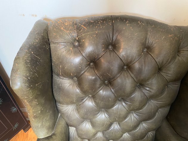 Image for Georgian Style Wingback Tufted Leather Arm Chair