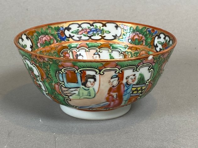 Image for Antique Chinese Rose Medallion Bowl