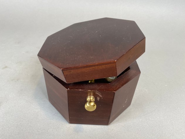 Image for Vintage Howard Miller Chronometer
