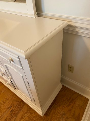 Image for Liberty Furniture Summer House Dresser and Mirror Set Matches Lots 196, 197, 198, 199
