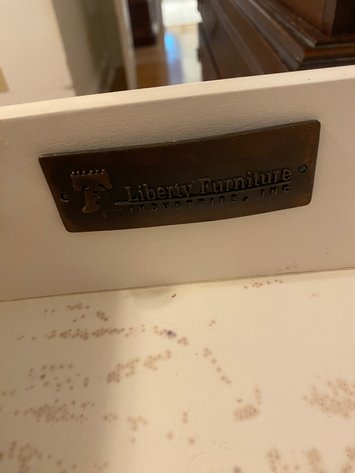 Image for Liberty Furniture Summer House Dresser and Mirror Set Matches Lots 196, 197, 198, 199