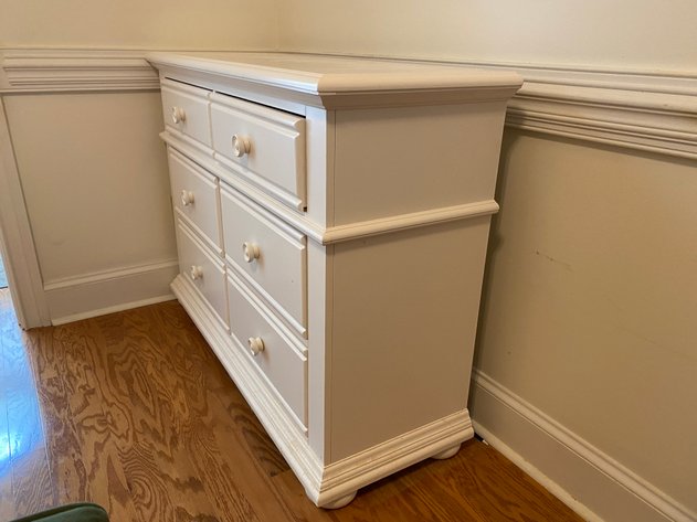 Image for Liberty Furniture Summer House (6) Drawer Dresser Matches Lots 194, 196, 197, 199