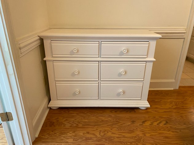Image for Liberty Furniture Summer House (6) Drawer Dresser Matches Lots 194, 196, 197, 199