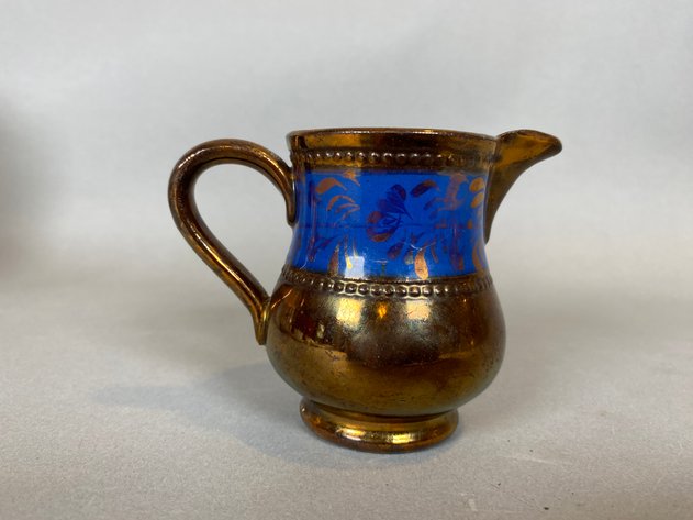 Image for (5) Pieces of Vintage English Pottery Including Wade Heath, Gray's Pottery and More!