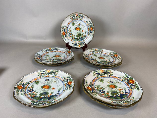 Image for (8) Antique Faenza Garofano Hand Painted Plates