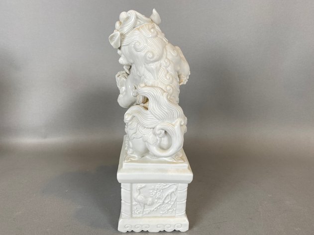 Image for Antique Chinese Porcelain Blanc De Chine Foo Dog Statue
