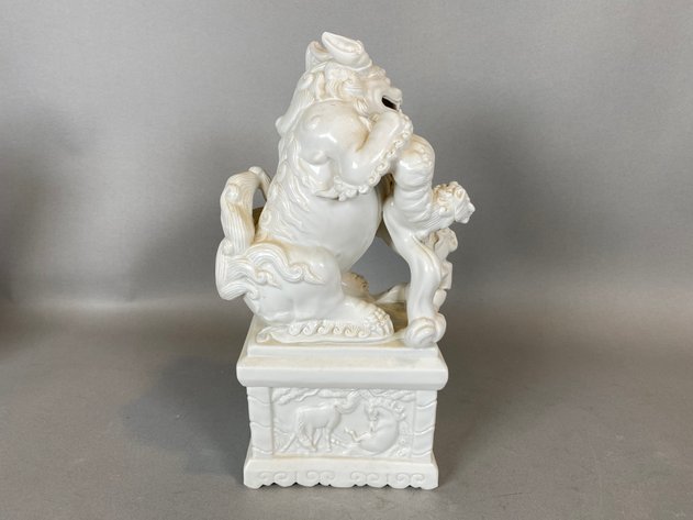 Image for Antique Chinese Porcelain Blanc De Chine Foo Dog Statue