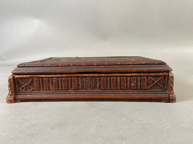 Image for Vintage Chapel Tufts Syroco Style Wooden Valet or Trinket Box