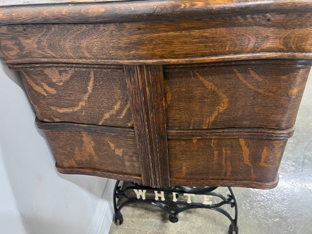 Image for Antique White Sewing Machine Table with White Sewing Machine