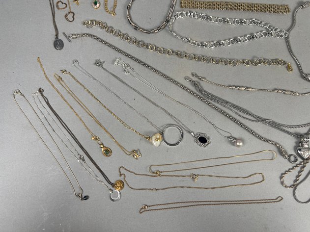 Image for Collection of Vintage & Costume Necklaces, Chains & Pendants Including Rhinestone, Beaded & Statement Styles