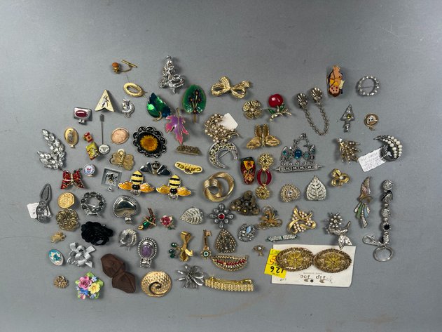 Image for Collection of Vintage Costume Jewelry Brooches & Pins Including Rhinestone, Enamel, Floral & Figural Designs
