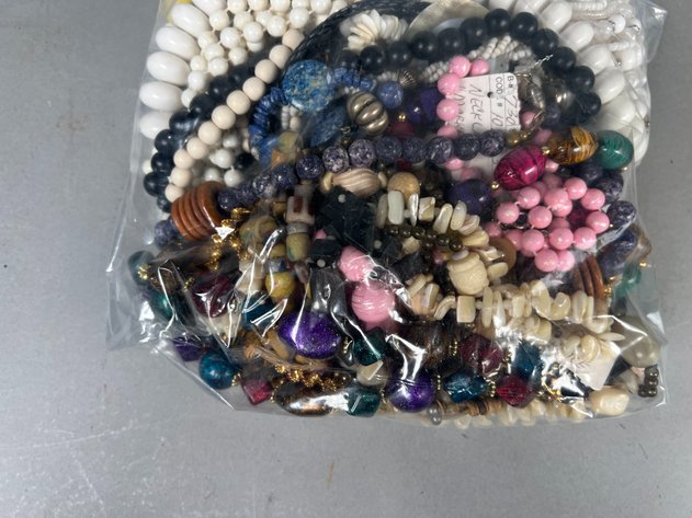 Image for Collection of Vintage & Costume Beaded Necklaces Including Faux Pearls, Glass Beads & Multicolor Styles