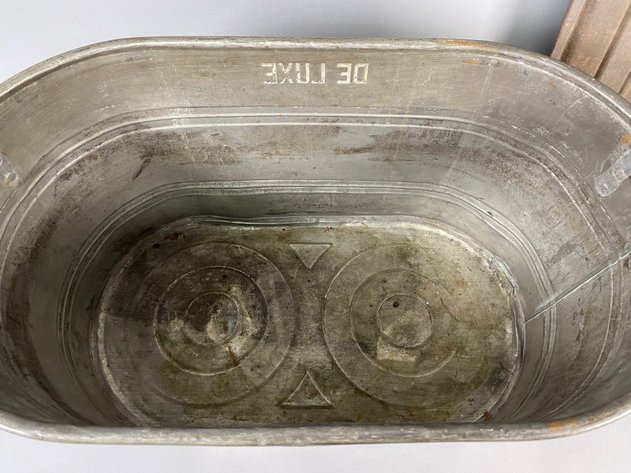 Image for Antique De Luxe Copper Boiler Wash Tub with Lid