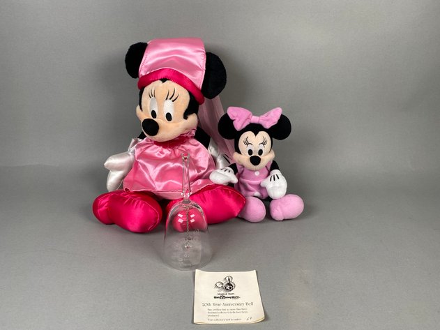 Image for Walt Disney World 20th Anniversary Bell with Minnie Mouse Plush Toys