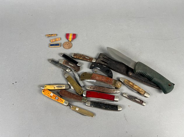 Image for Collection of Vintage Pocket Knives & Folding Knives with Assorted Handles & Small Pins