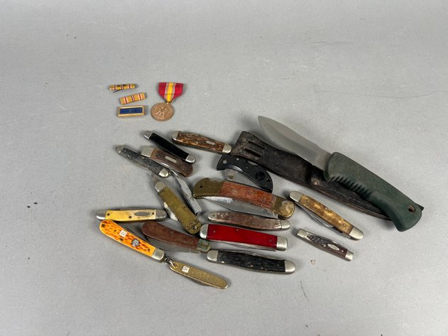 Image for Collection of Vintage Pocket Knives & Folding Knives with Assorted Handles & Small Pins