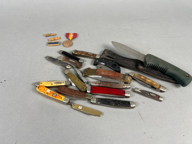 Image for Collection of Vintage Pocket Knives & Folding Knives with Assorted Handles & Small Pins