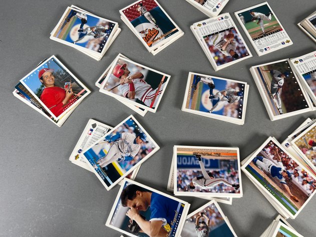 Image for (1000 +/-) Vintage Baseball Cards, Various Manufacturers