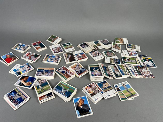 Image for (1000 +/-) Vintage Baseball Cards, Various Manufacturers