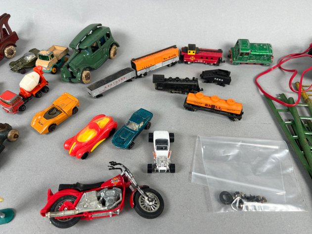 Image for Collection of Vintage Toy Vehicles & Model Train Accessories Including Tonka, Die-Cast Cars, Locomotives & More