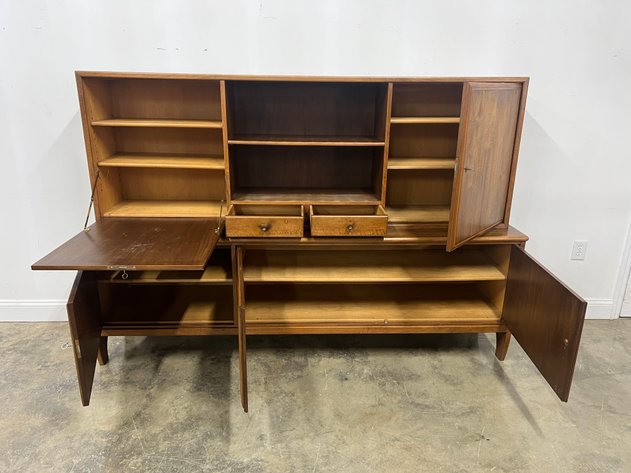 Image for Vintage Mid-Century Modern Two-Piece Credenza & Hutch