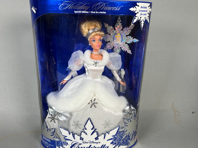 Image for (6) Barbie as Disney Princess Dolls in Original Boxes
