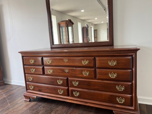 Image for Vintage Traditional Cherry Finish Dresser with Mirror