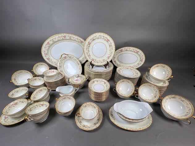 Image for Vintage Noritake Shelby Pattern Porcelain Dinnerware, Service for 12