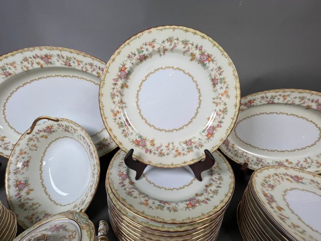 Image for Vintage Noritake Shelby Pattern Porcelain Dinnerware, Service for 12