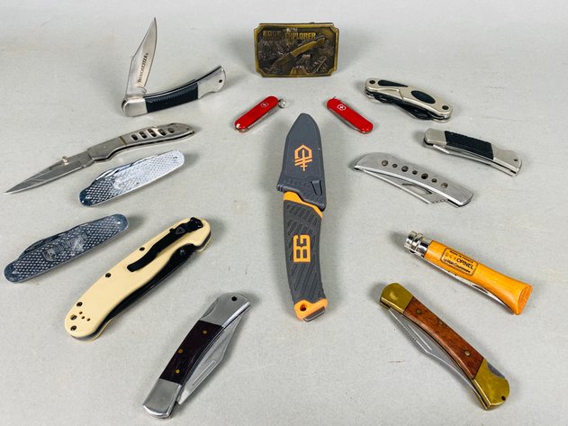 Image for (1) Vintage Edge Mark Explorer Belt & Knife Collection