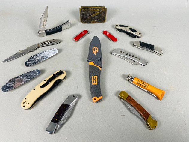 Image for (1) Vintage Edge Mark Explorer Belt & Knife Collection