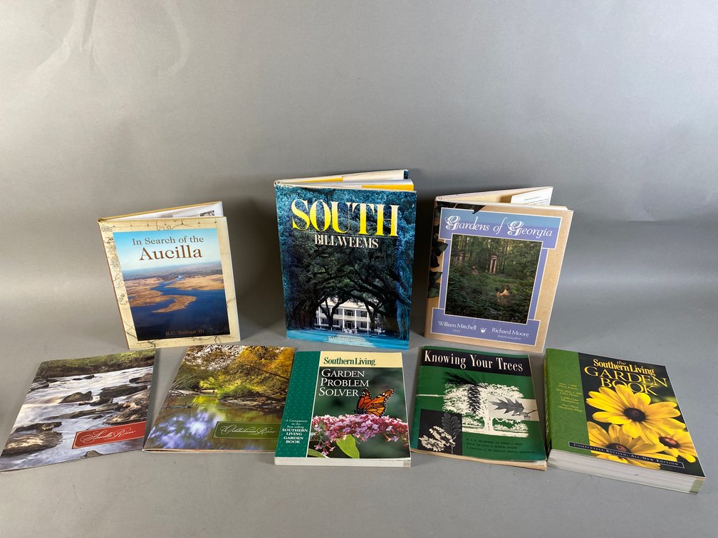 (8) Garden And Water Themed Coffee Table Books