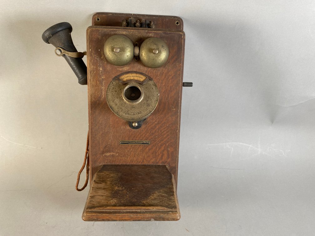 Antique Stromberg-Carlson Oak Wall-Mount Hand-Crank Telephone