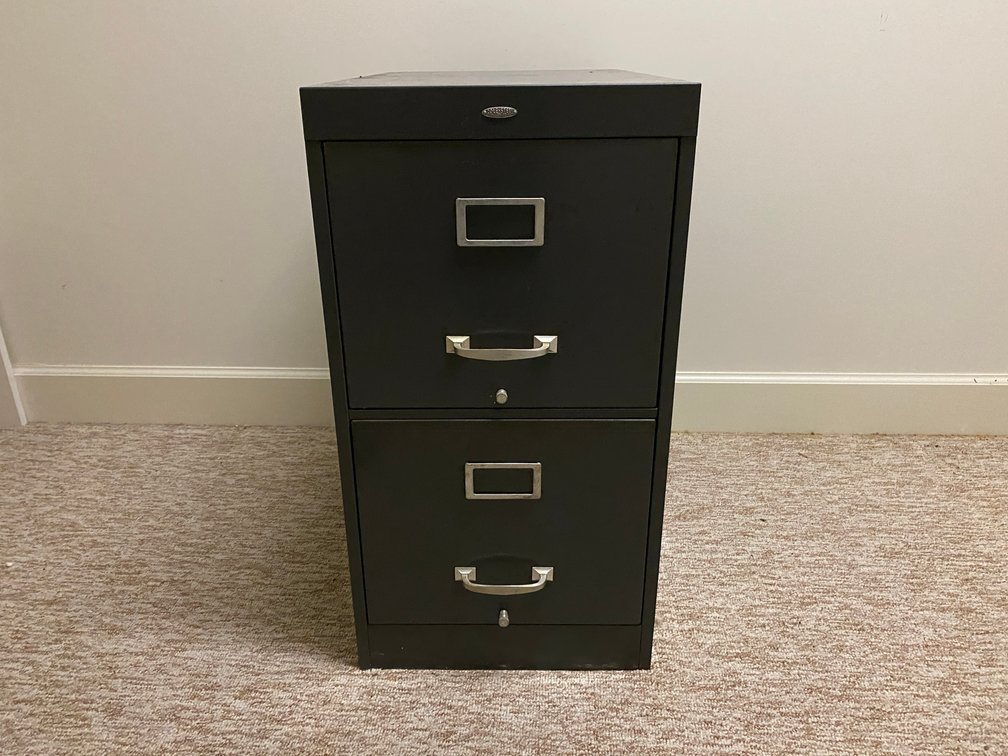 (1) Two Drawer Metal Filing Cabinet