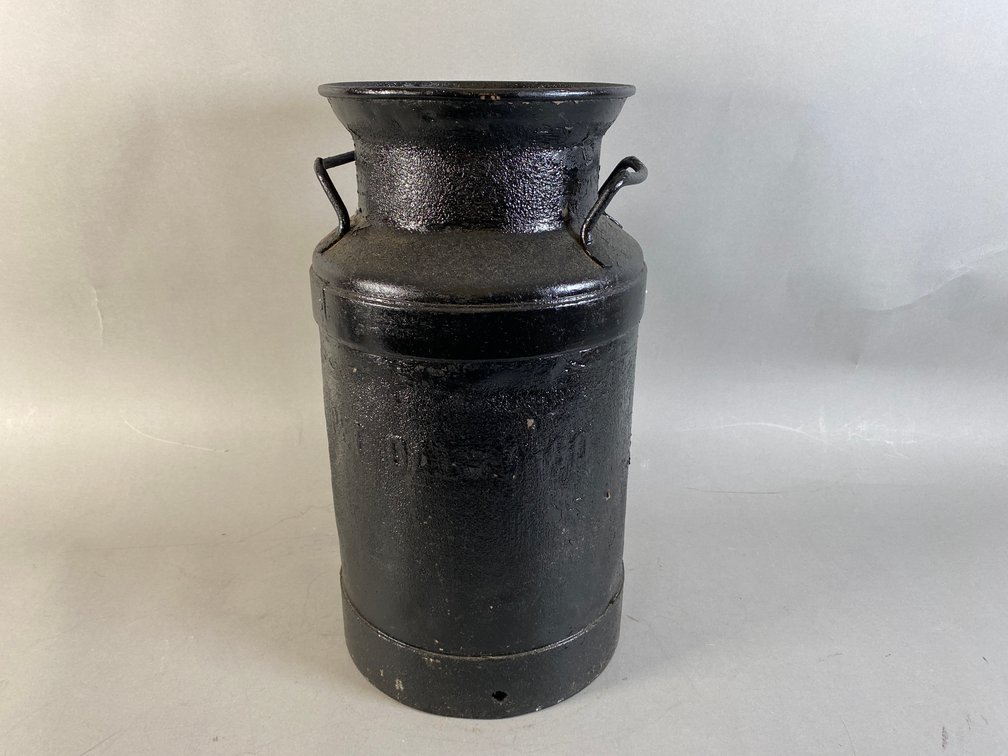 Antique Pet Dairy Company Steel Milk Can