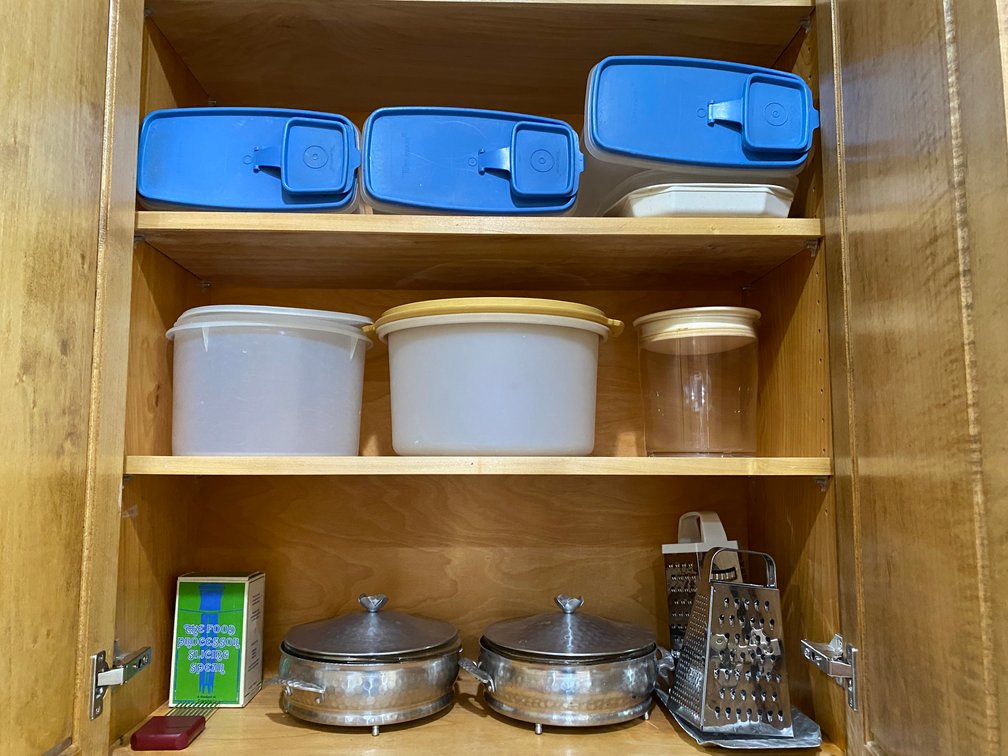 Contents Of Kitchen Cabinet