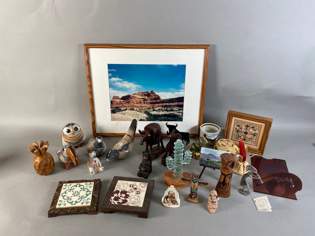 Collection Of Mexican And Southwestern Themed Trinkets And Souvenirs