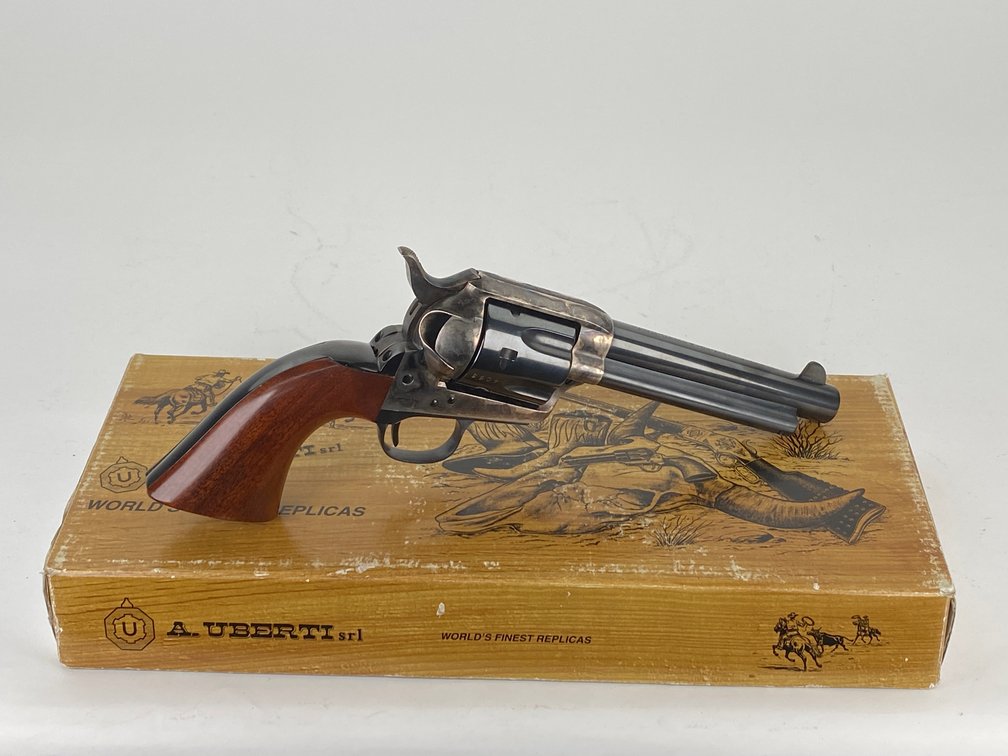 A. Uberti / Stoeger 1873 Cattleman Single Action Revolver 45LC