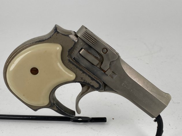 Image for High Standard Derringer Over/Under Pistol 22 Mag (22WMR)